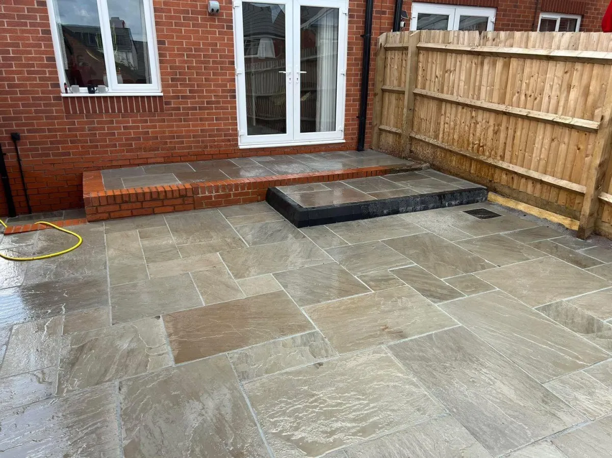 Sandstone Slabs in Staffordshire