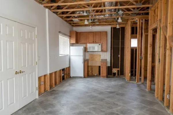 Water Damage Restoration Las Vegas, NV | First 24 Hours Guide