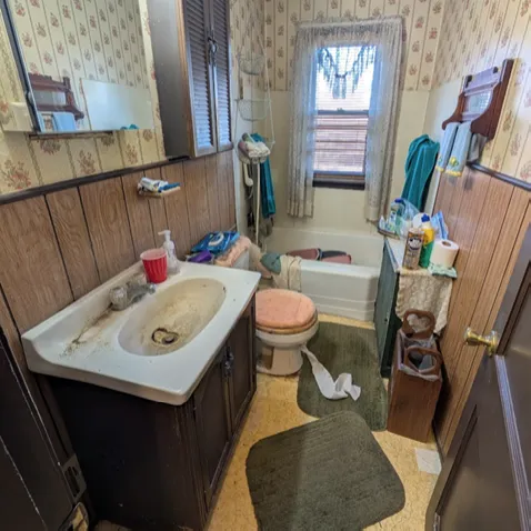 Before state of the estate cleanout project in Lancaster County