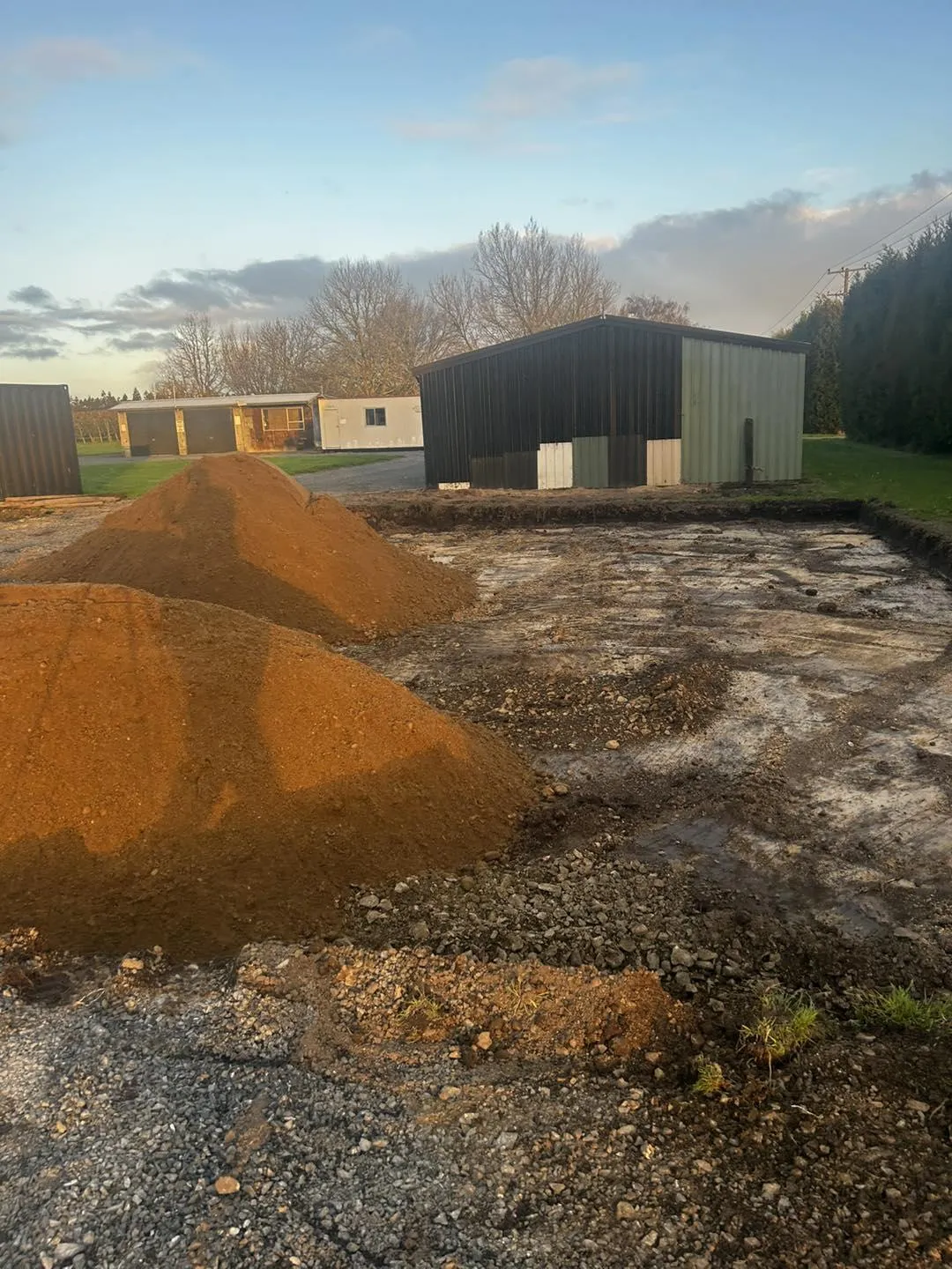 Roy Nielson operating a digger – Experienced digger and driver hire in Waikato