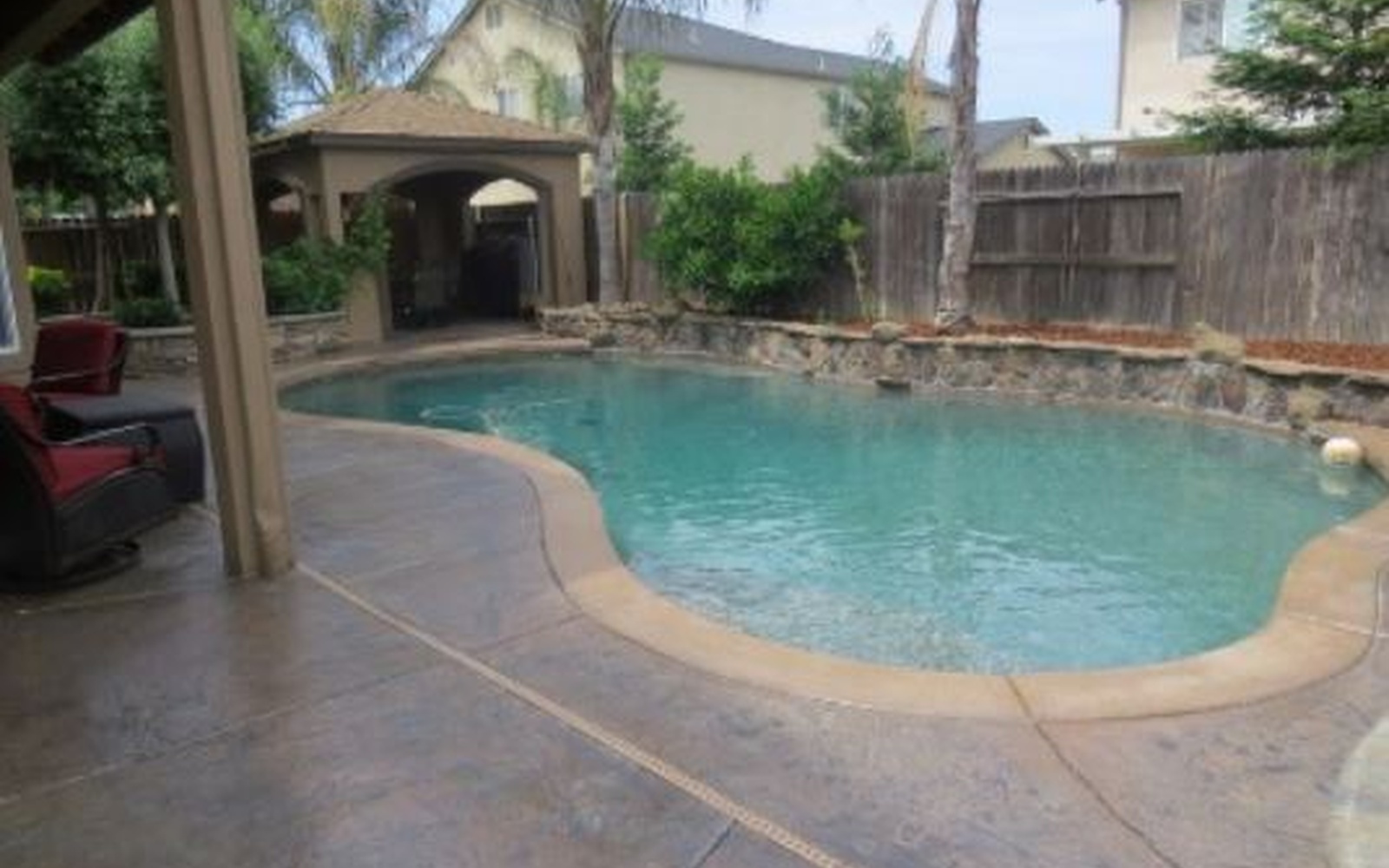Manteca Concrete builds and installs pool deck.