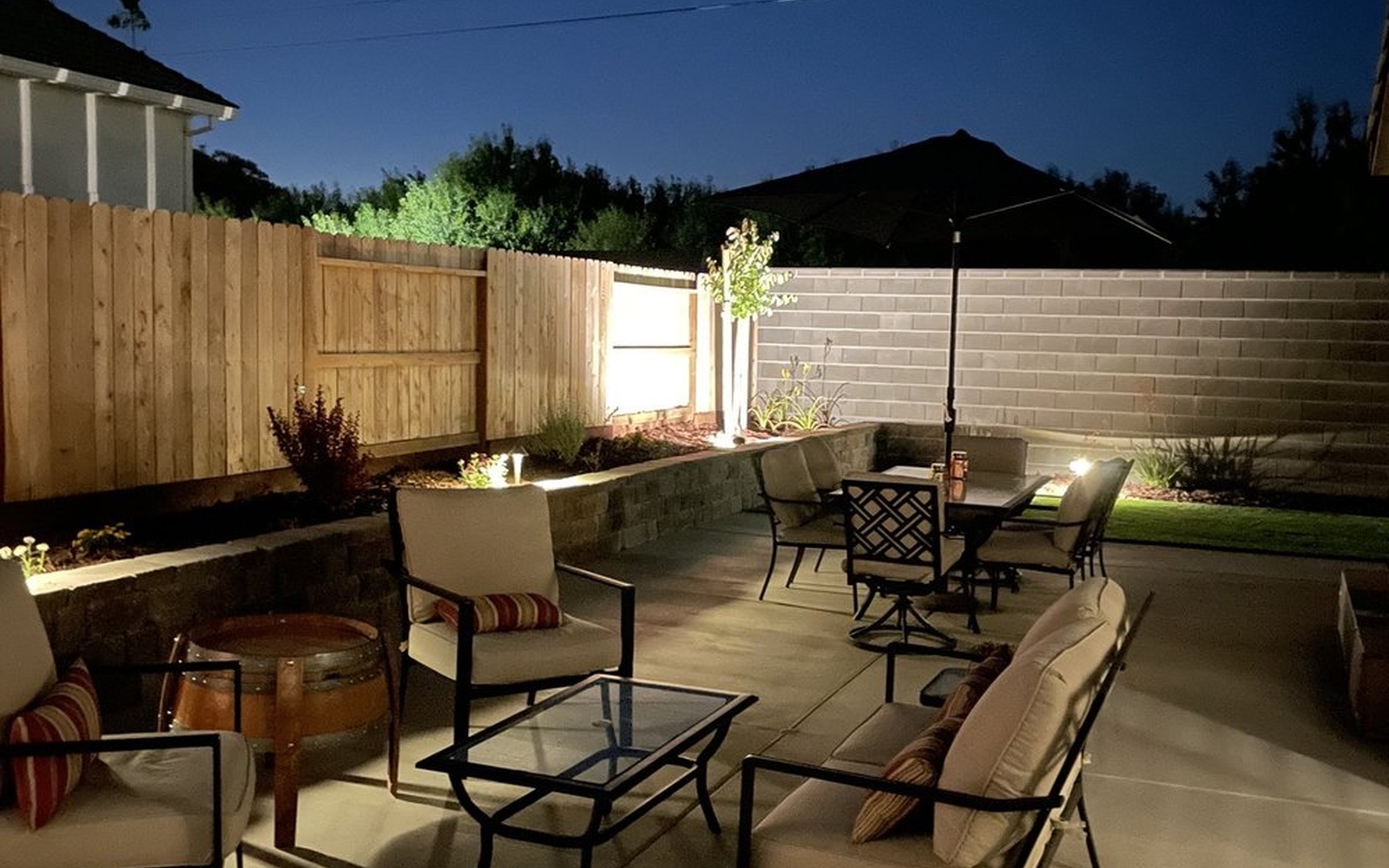 Manteca Concrete builds and installs patios.