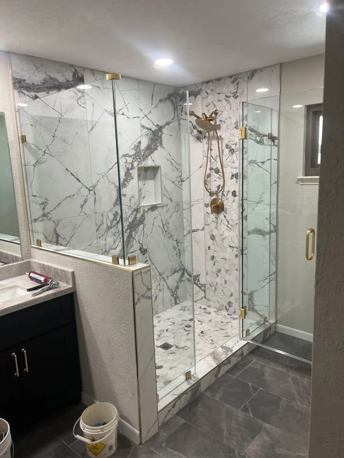 Residential & Commercial Remodels in