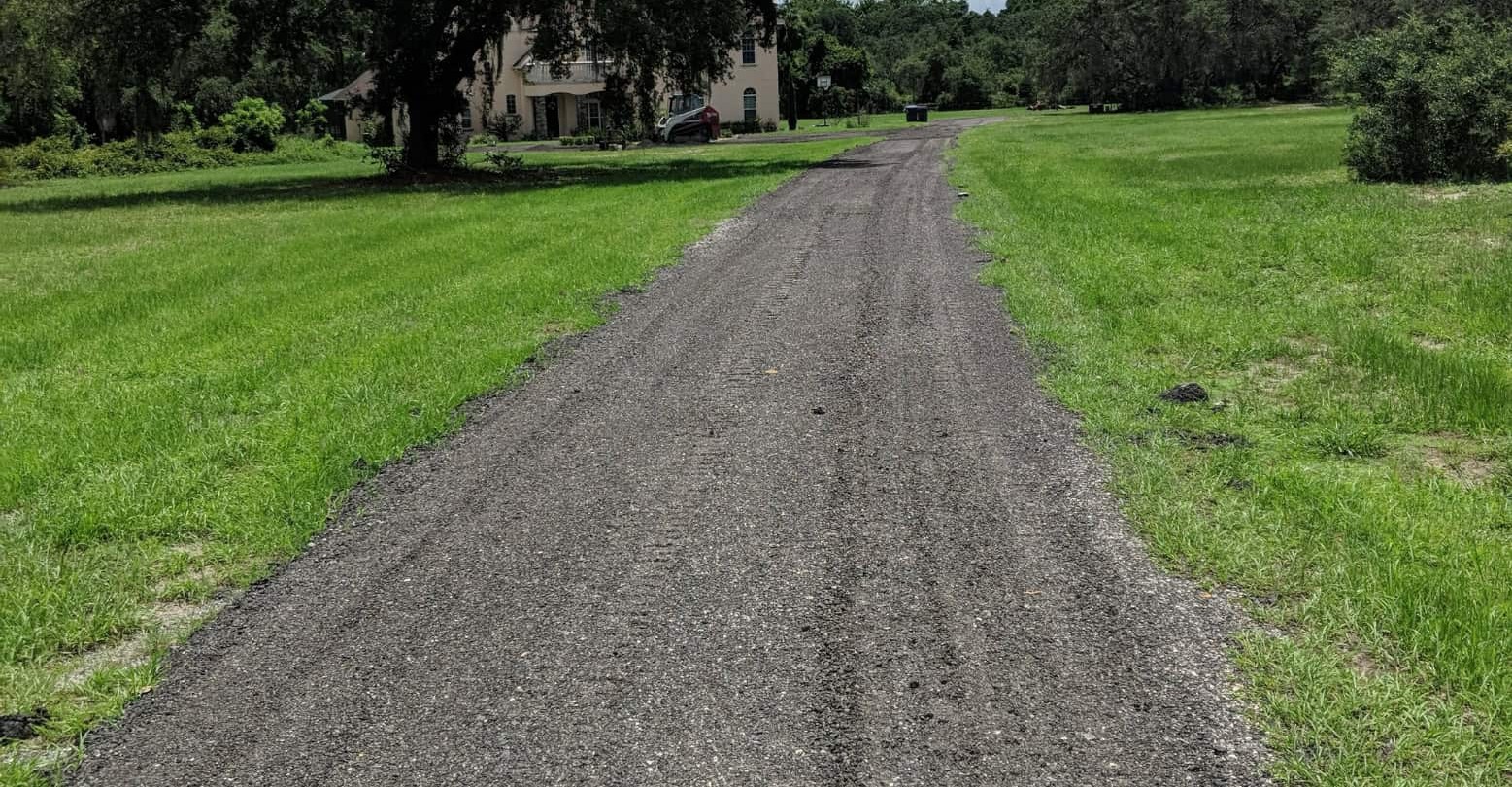 Man operating a vögele paver machine