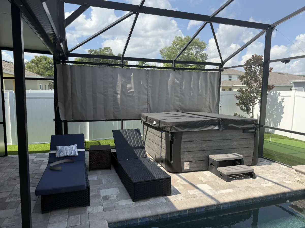 Pool Screen Repair & Replacement in