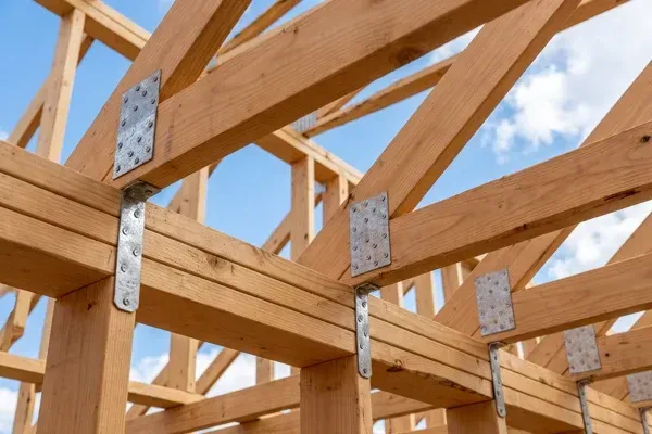 Wind Load Requirements in Florida: A Tampa Bay Guide