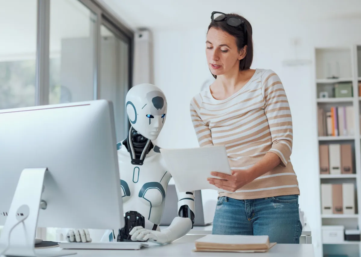 AI vs Human Sales Team in Service Sector: Who Converts Better in 2026?