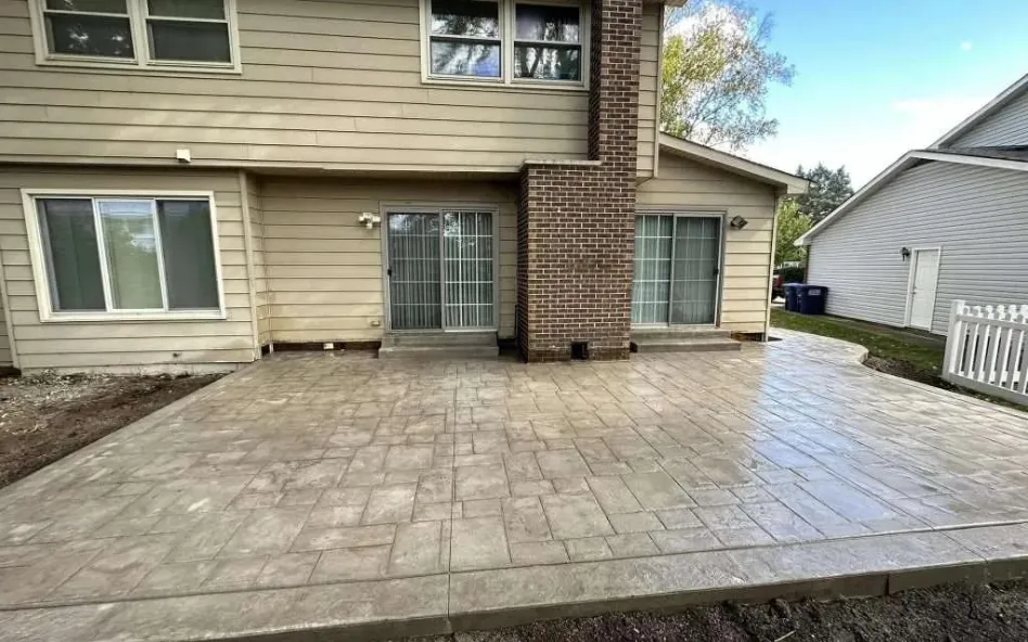 Pensacola Concrete levels driveway