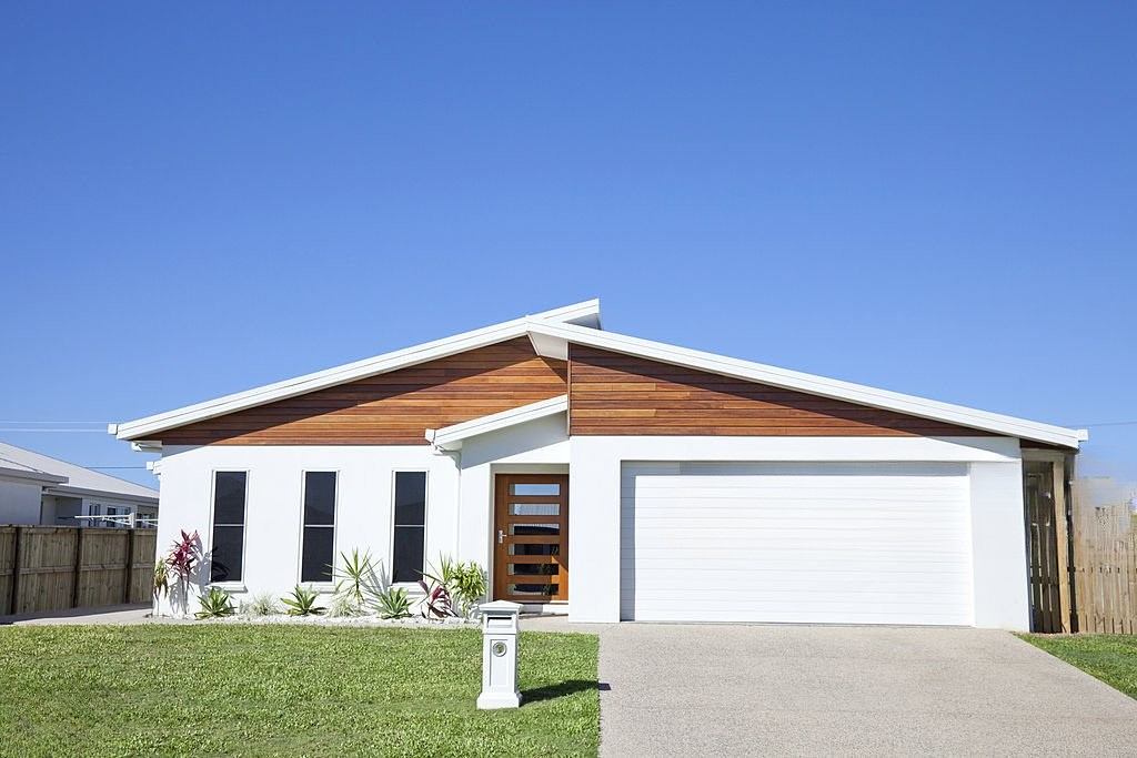 Residential New garage doors, service and repairs. Notherns Rivers nsw.