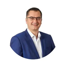 Feras Riyal Headshot - Broker eXp Realty