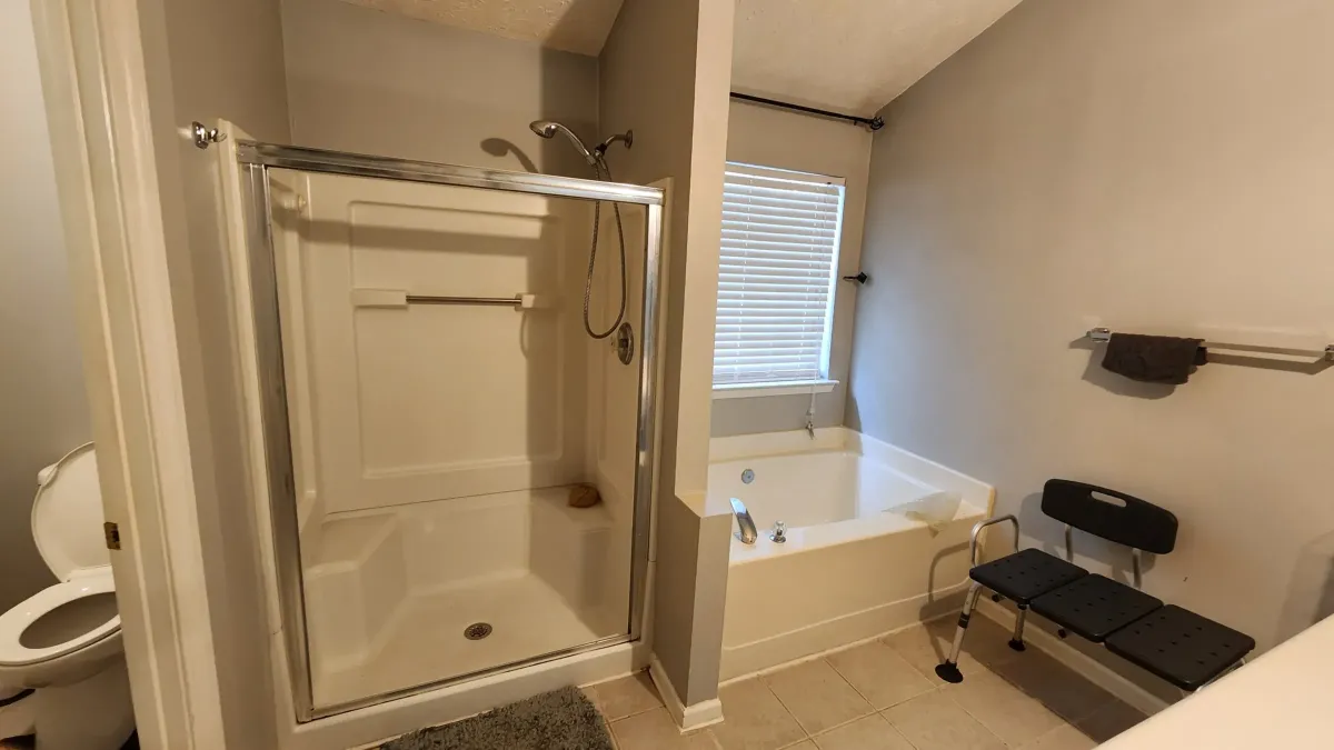 Builder-grade bathroom before remodel