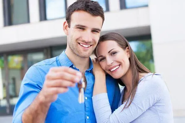 Mortgage broker presenting private mortgage lending options.