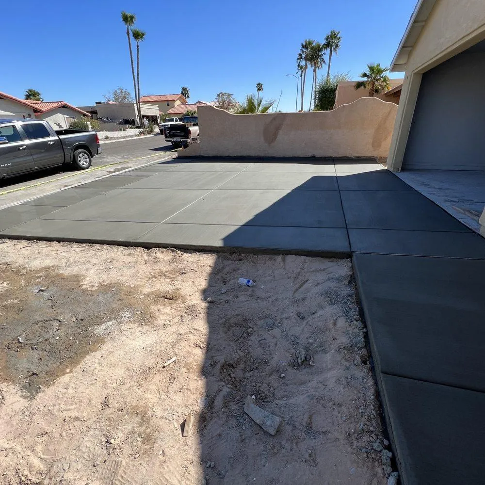 Yuma Concrete builds and installs Driveway