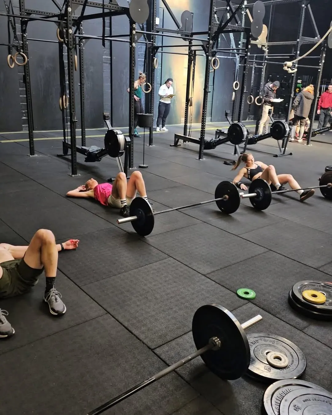 Functionele bewegingen zoals squats tijdens CrossFit in Hasselt