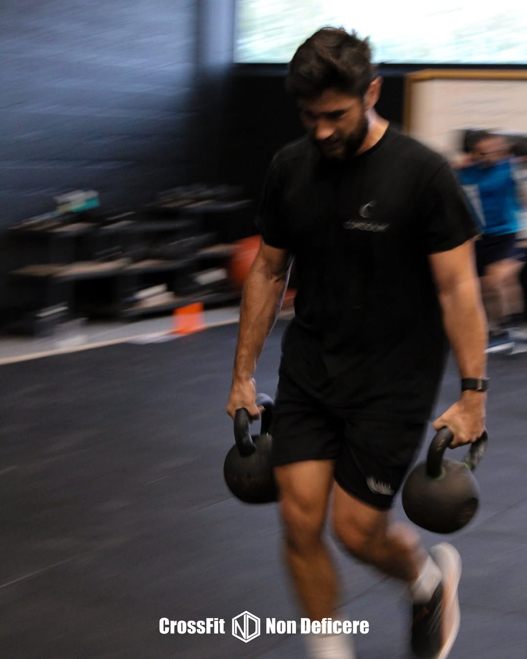 Groepsfoto van enthousiaste deelnemers aan CrossFit Kids in Hasselt.