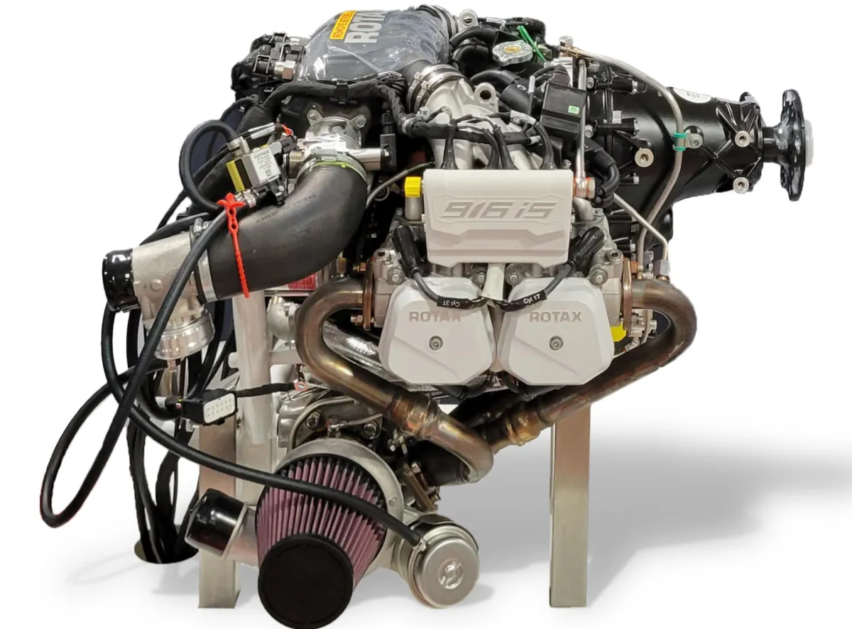 Rotax 916 iS Engine
