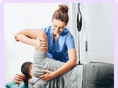 Chiropractor clinic benefiting from patient management software Synchromedics