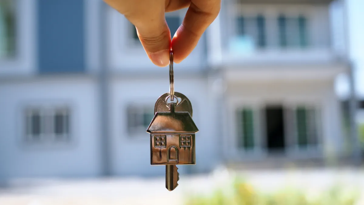 Should You Sell Now or Wait? Oakley Market Timing Explained