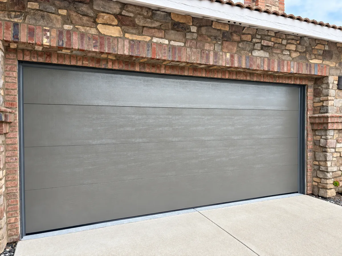 [Real job photo] - One-Piece Door Repair - Lemon Grove