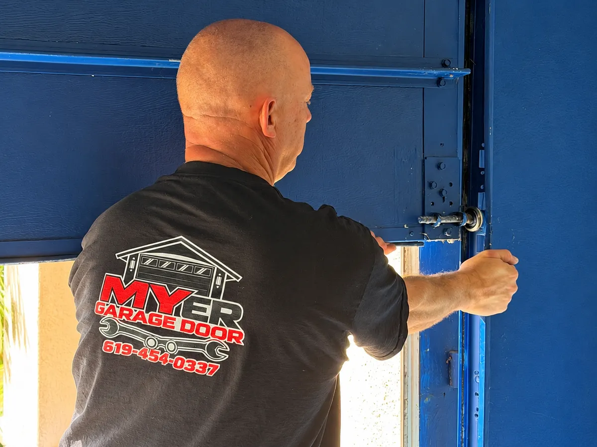 [Real job photo] Garage Door Maintenance - La Mesa, CA