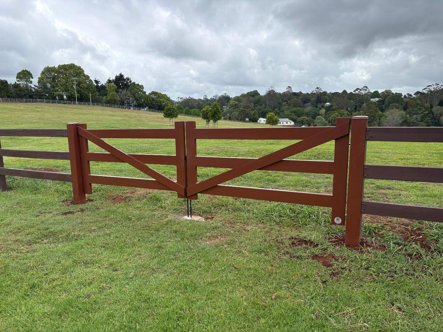 Alimunim-Farm-Gate