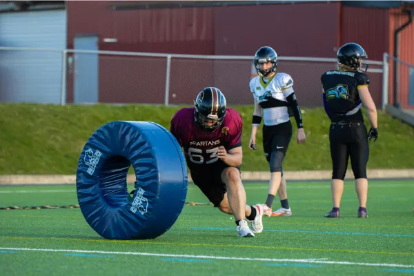 Football Camps, Combines, Showcases & Tournaments: The Smart Parent's Guide to In-Person Exposure