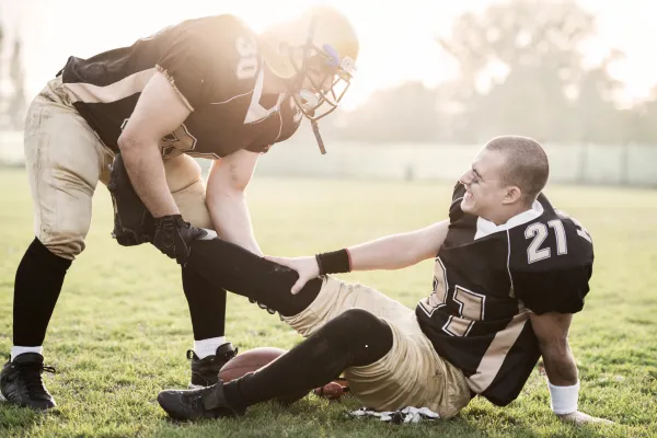 Overcome Sports Injuries in College Football Recruiting