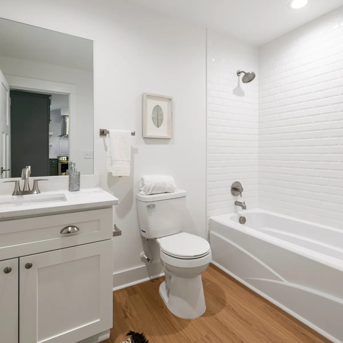 BATHROOMS & LAUNDRY AREAS