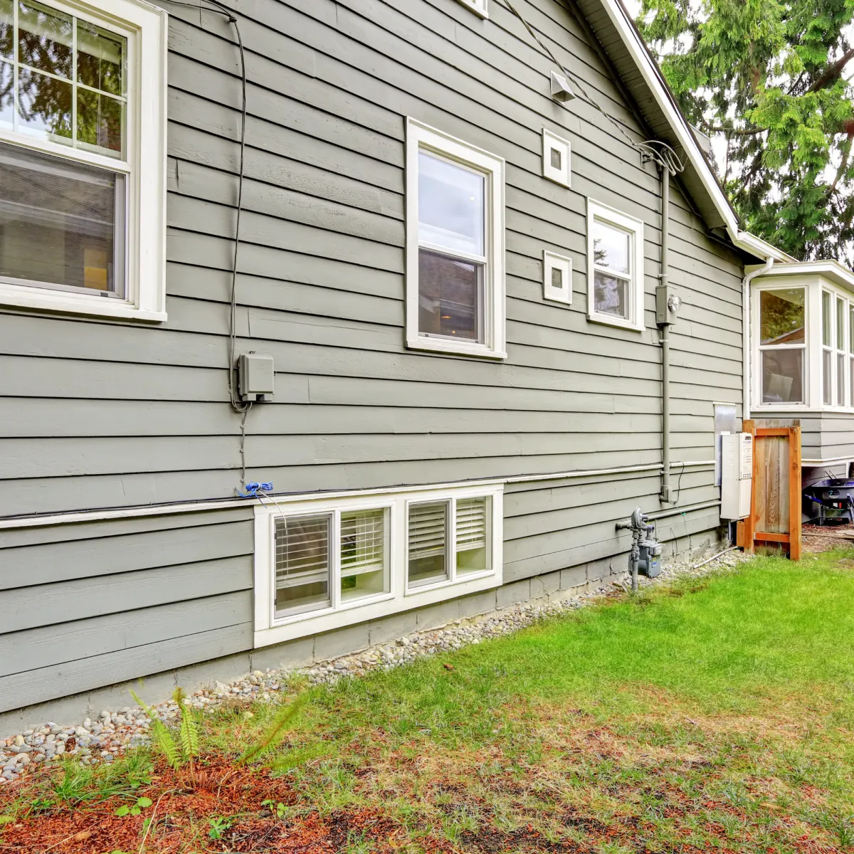 EXTERIOR & GROUNDS INSPECTION