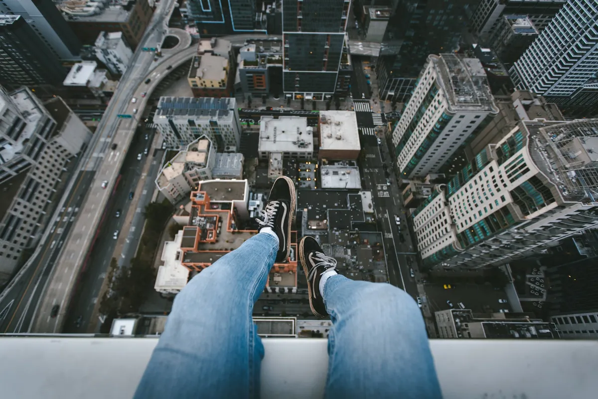 Cover image for the article Bottom Up vs Top Down: what's the difference?
