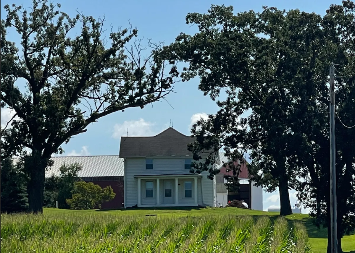 Original Farmhouse -  Sanctified Homes & Construction - Wisconsin Homebuilders