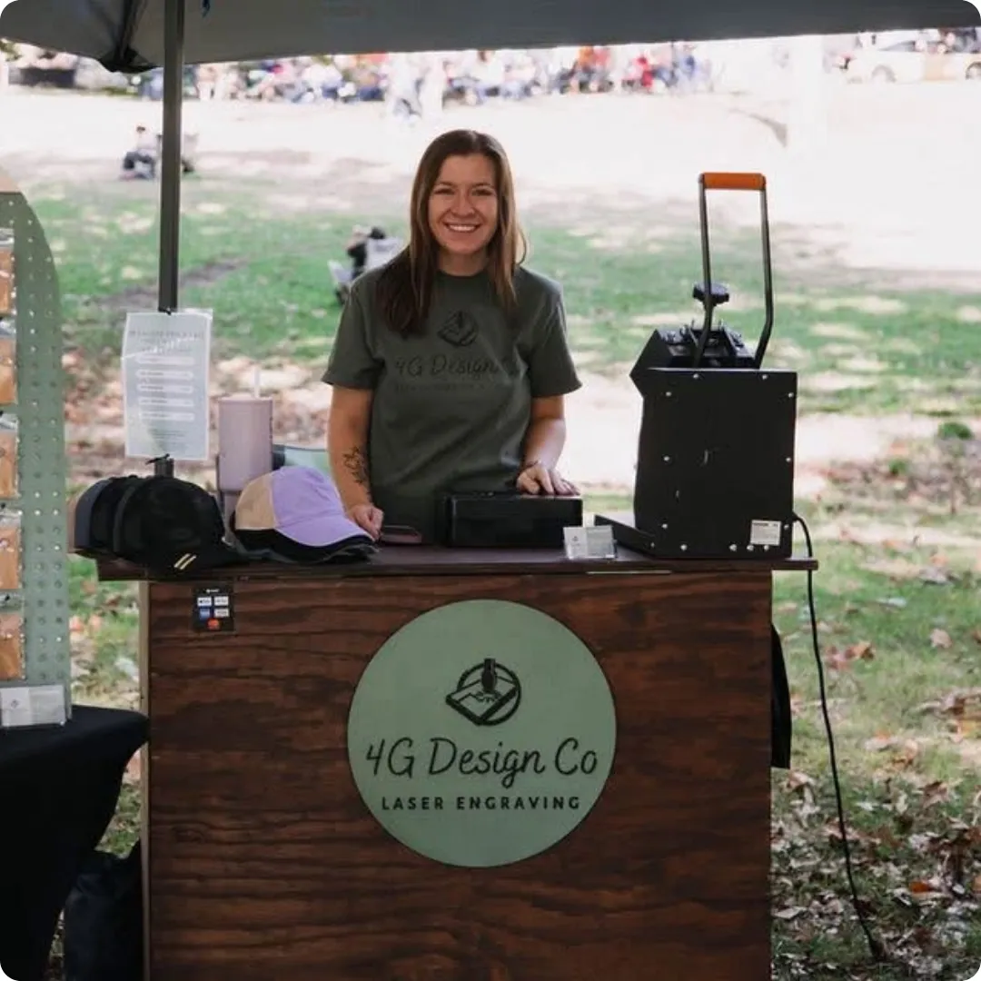 owner, semantha at 4g booth