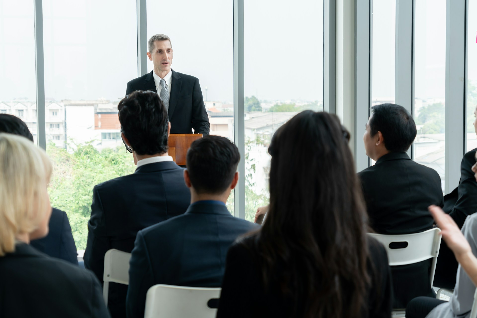 How to Stay Focused During High-Tempo Real Estate Conferences