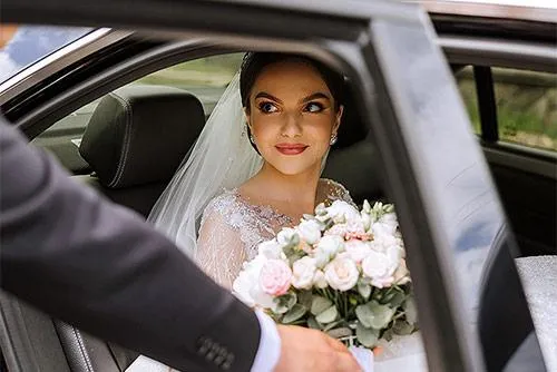 Make your special day memorable with our luxury wedding car chauffeur services.