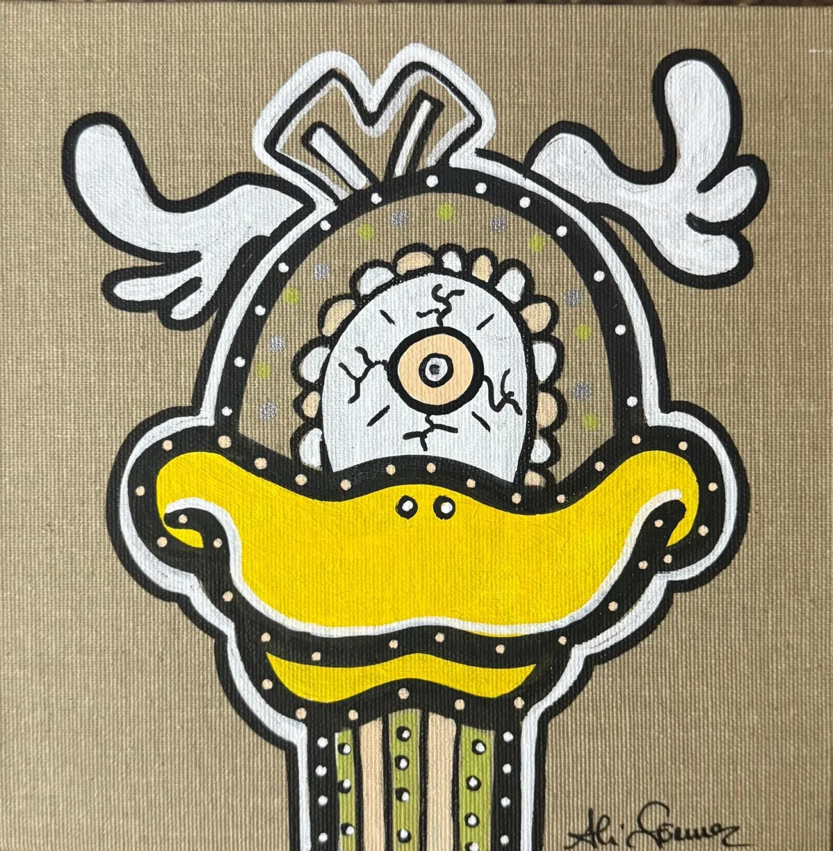 Enshareth – Water Variant: Drachenbüste von Winton Afrić aus Polyurethan (Kunstharz) mit türkis-blauem, kieselartigem Schuppenkleid und riffartiger Dornkrone auf Sockel.