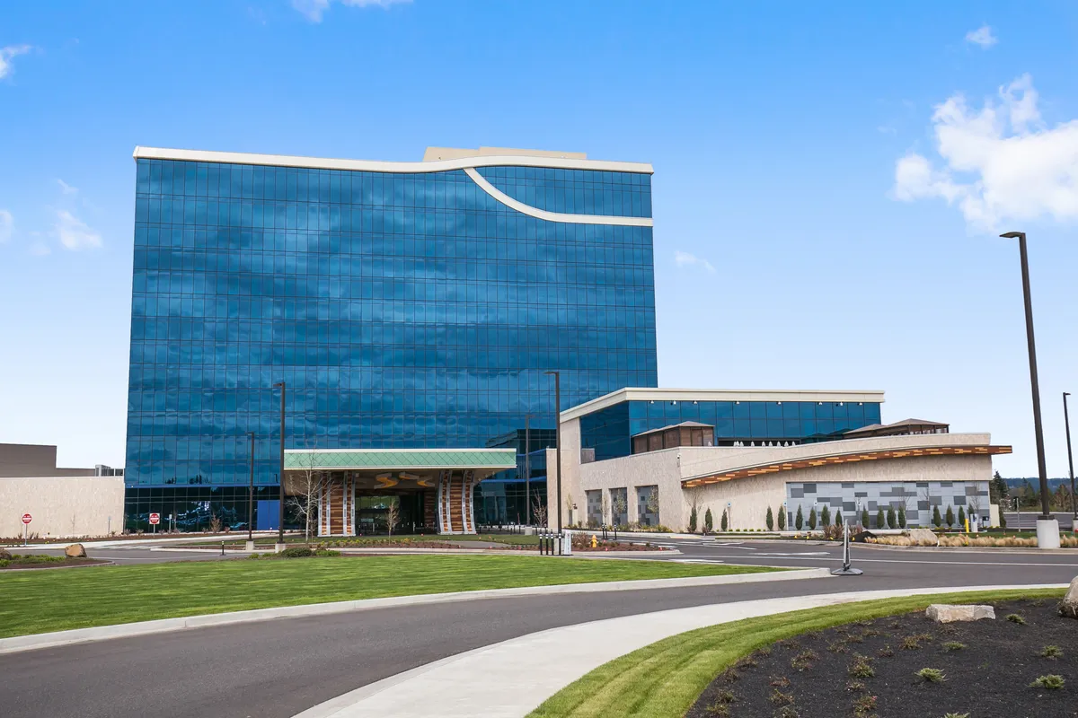 Ilani Casino Hotel, ecoREAL, Health, Safety, WELL, Materials Tracking, Green Canary, construction waste management