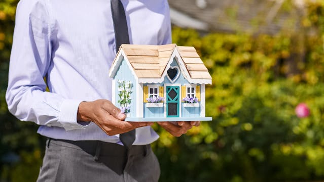 How to Make an Offer on a House in Australia (Without Overpaying)