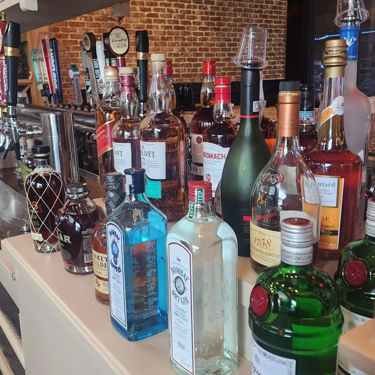 Bar photo 2