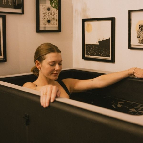 Cold plunge therapy for enhanced recovery and wellness