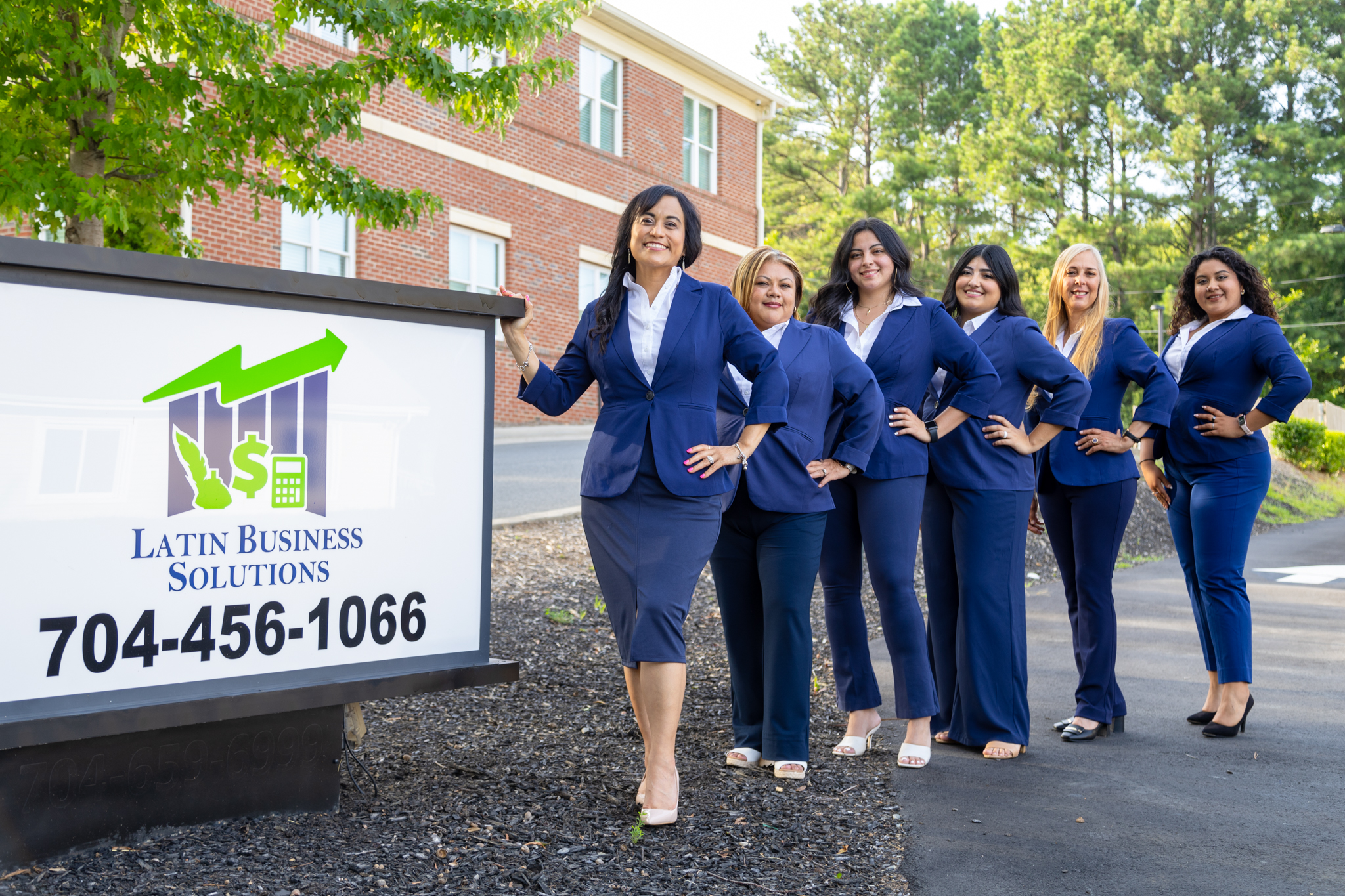 Hispanic-Accountant-Charlotte