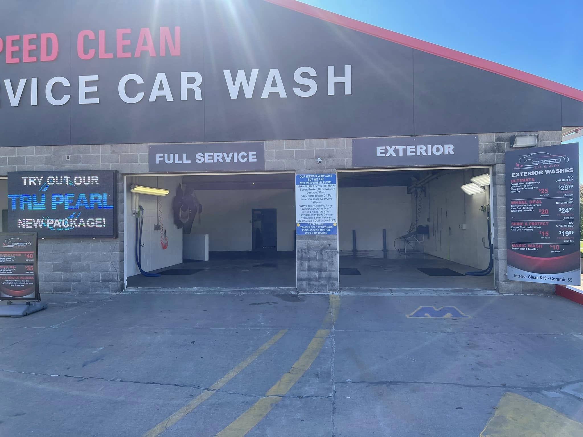 Speed Clean Car Wash self service and exterior wash bays in Waterloo Iowa
