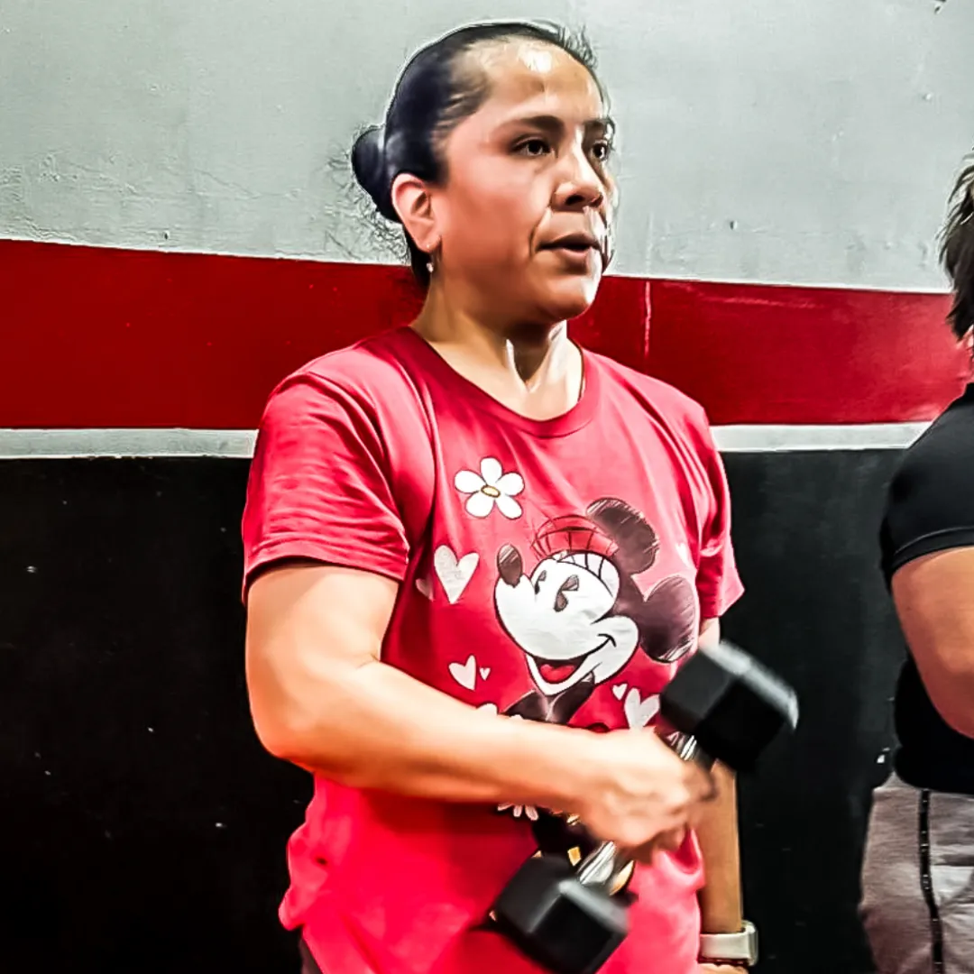 Foto de entrenamiento de Lourdes en  Believe Fitness en houston