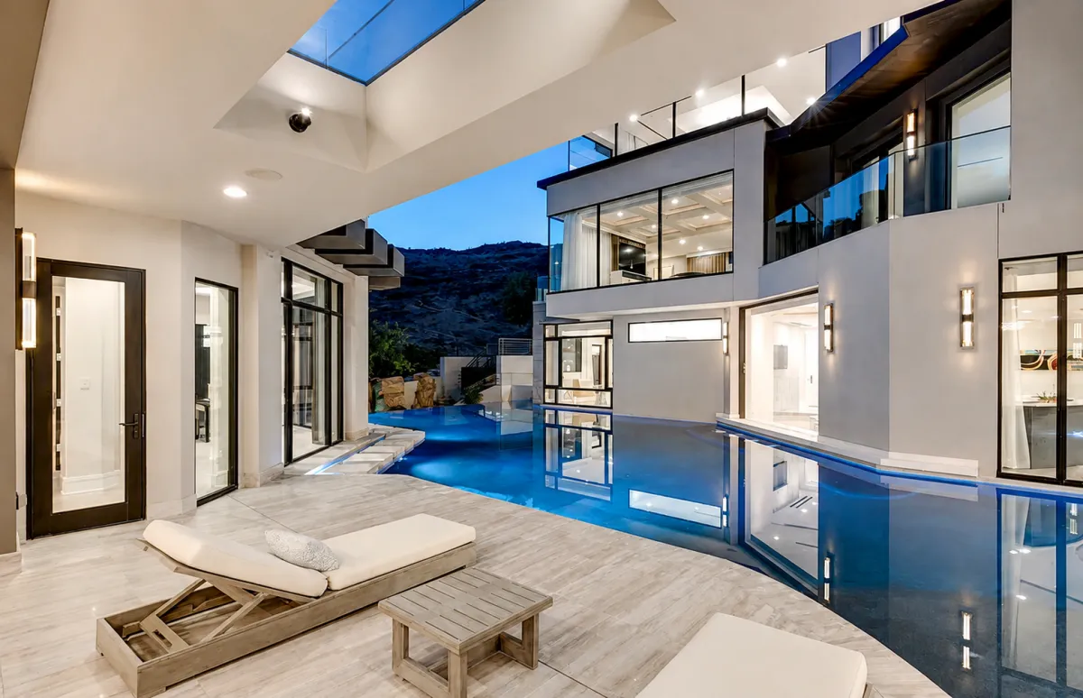 Custom home designed with indoor-outdoor deck feature in paradise valley