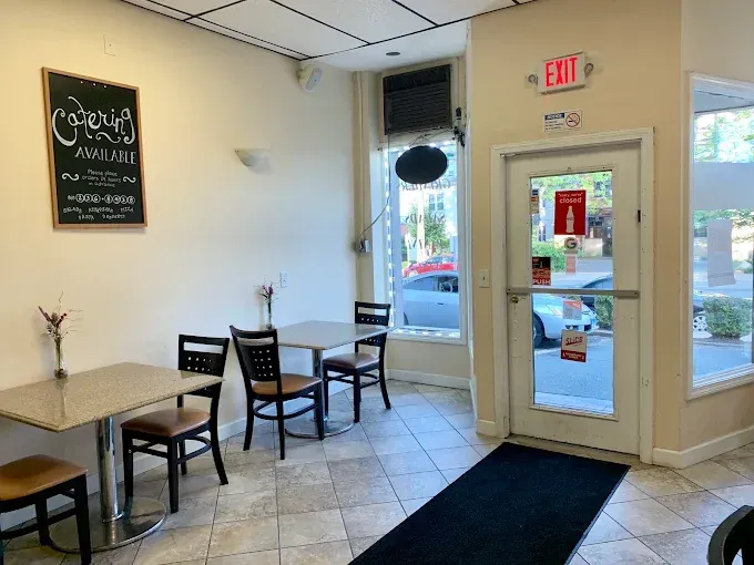 Bert's Pizzeria staff and community — West Hartford's neighborhood restaurant feeding the community