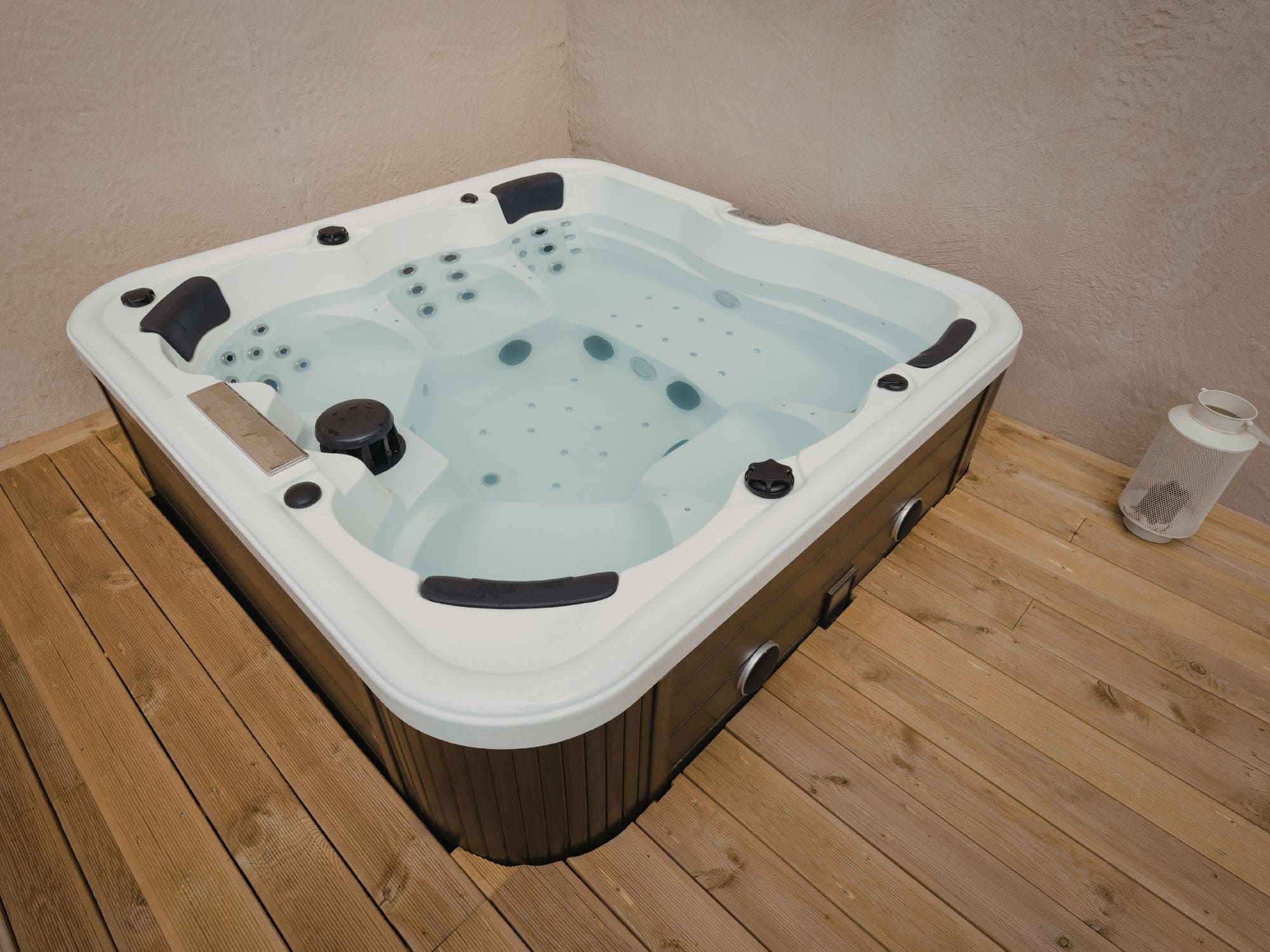 JR Junk Services Hot Tub & Large Items