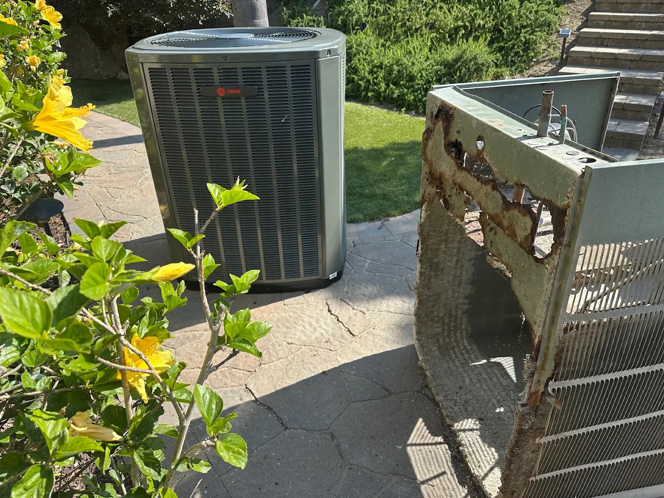 white and gray box fan