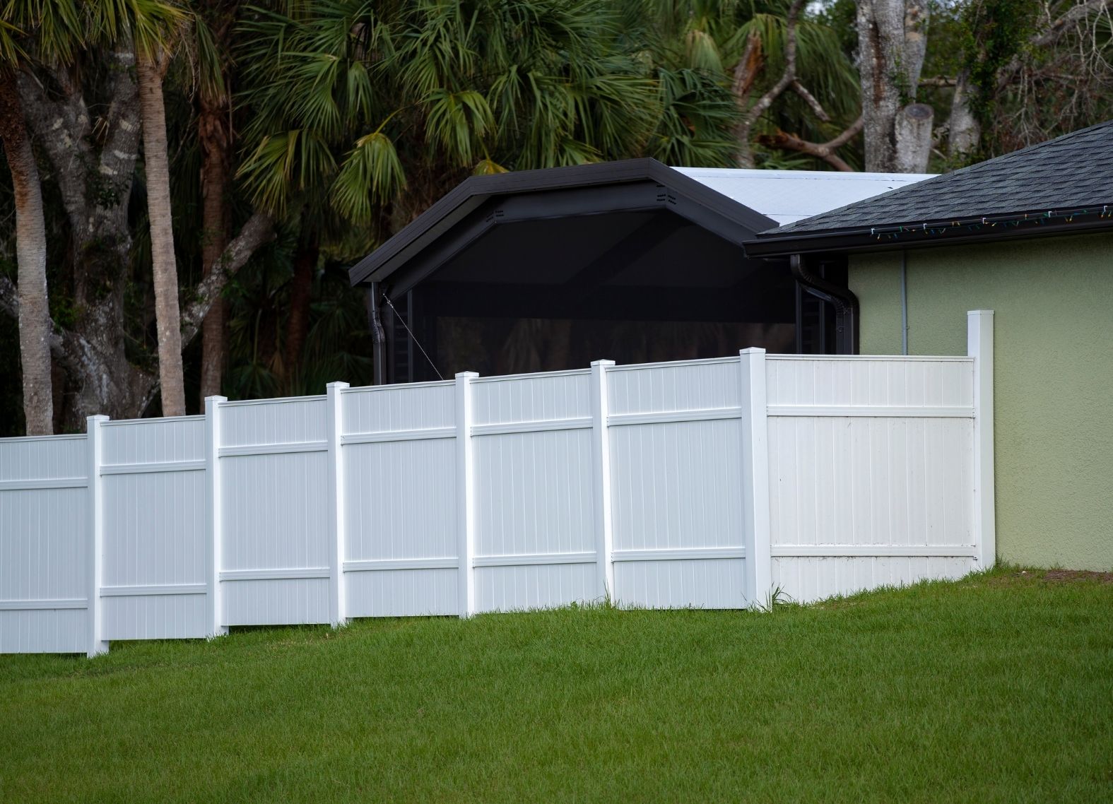 Cypress Vinyl Fence Installation