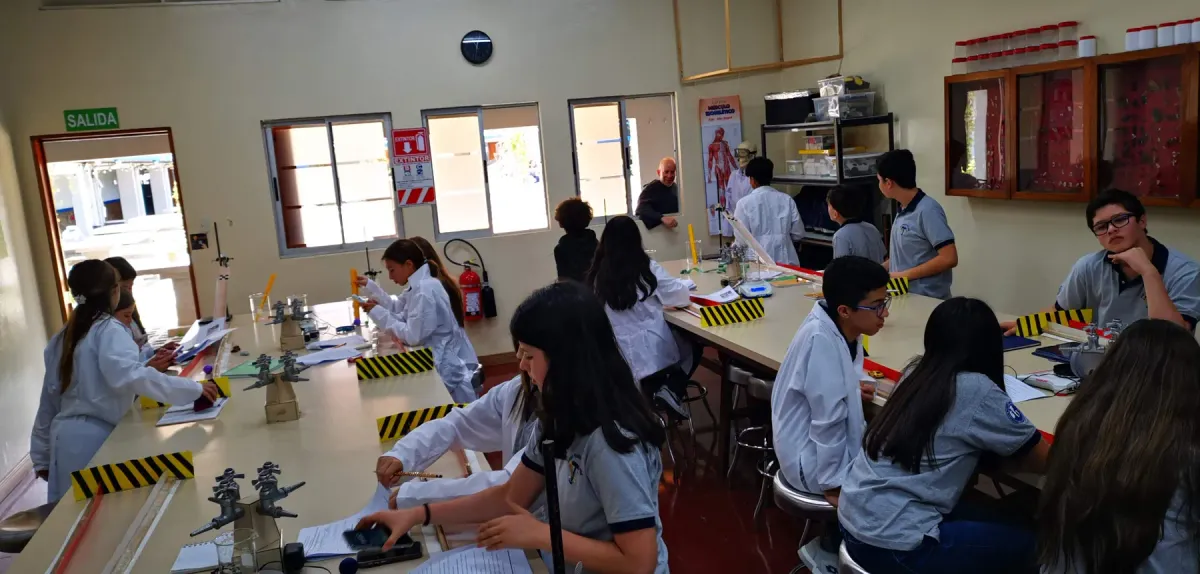 Laboratorios de ciencias Saint Francis College