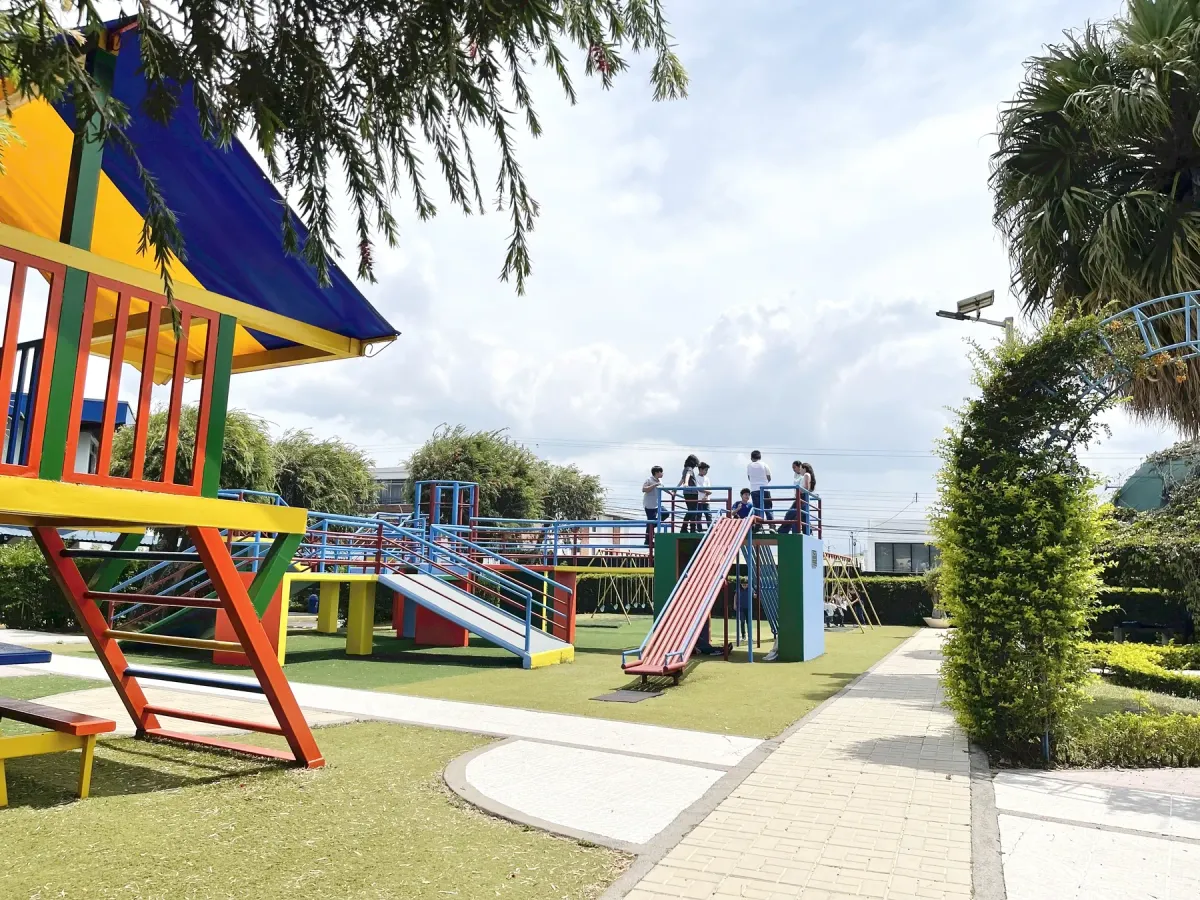 Áreas de juego (playgrounds)