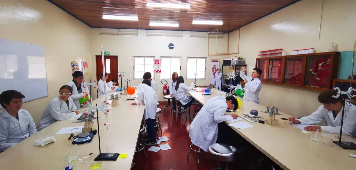 Laboratorios de Química y Física